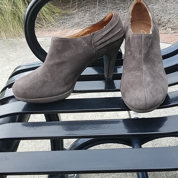 ((Clark's Indigo)) - Picture 5 of 8